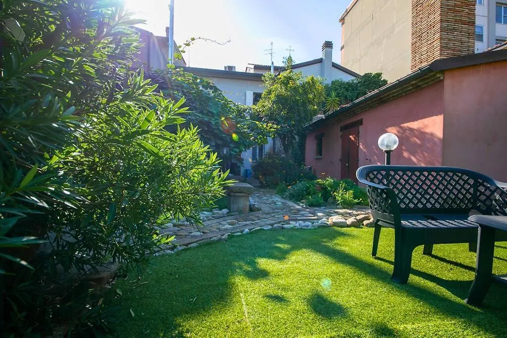 Maison Anna - Relax In Casa Indipendente Con Giardino In Centro E Free Parking Villa Rimini 0*,  Italy