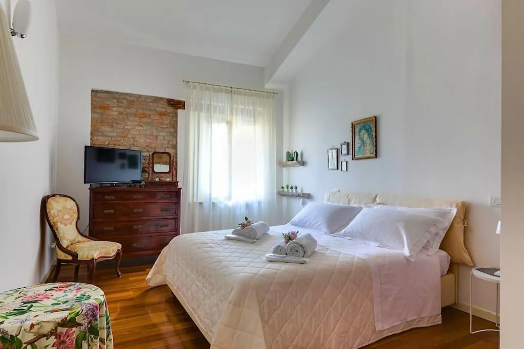 Maison Anna - Relax In Casa Indipendente Con Giardino In Centro E Free Parking Villa Rimini 0*,  Italy